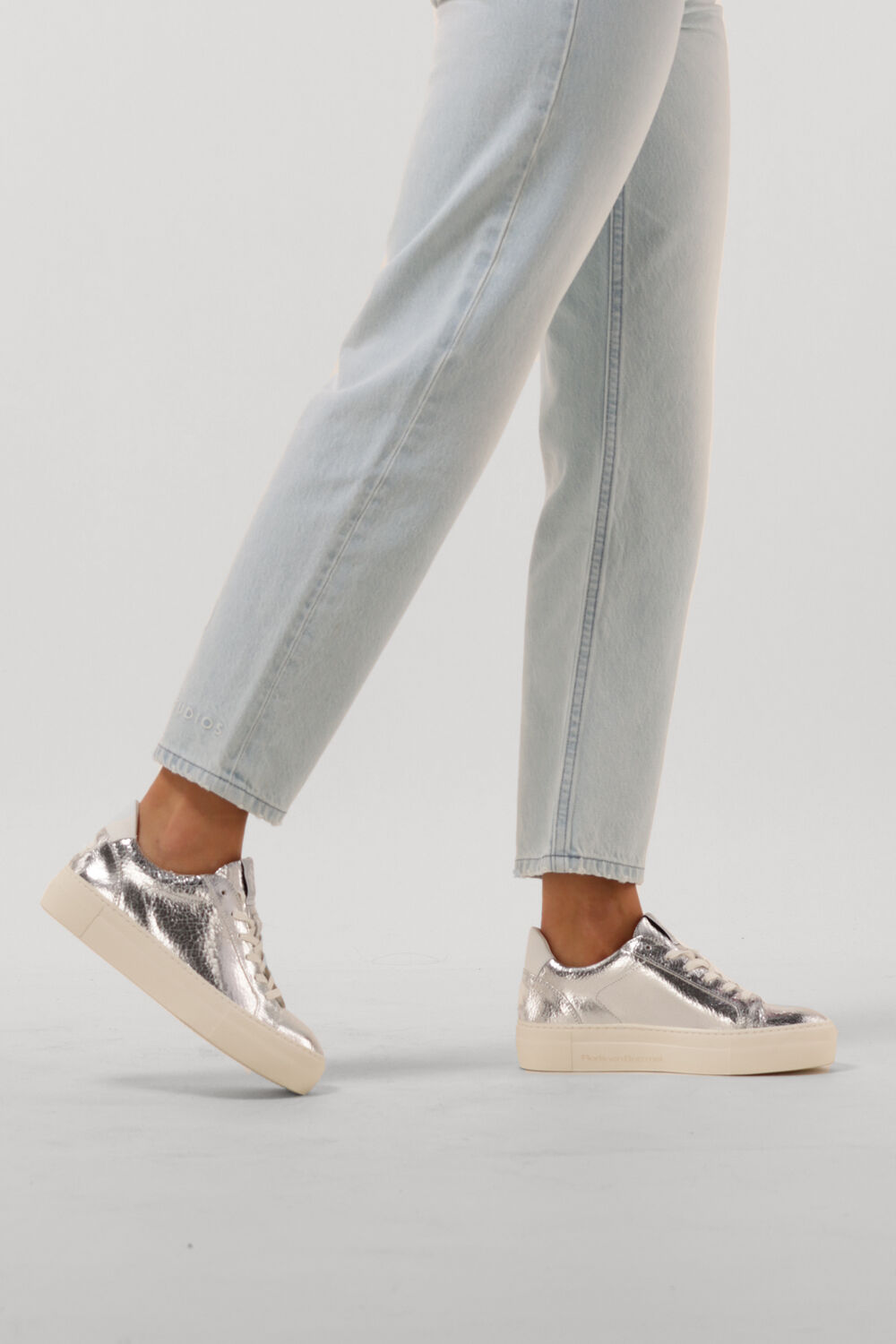 Zilveren FLORIS VAN BOMMEL Sneakers SFW 10059 Omoda