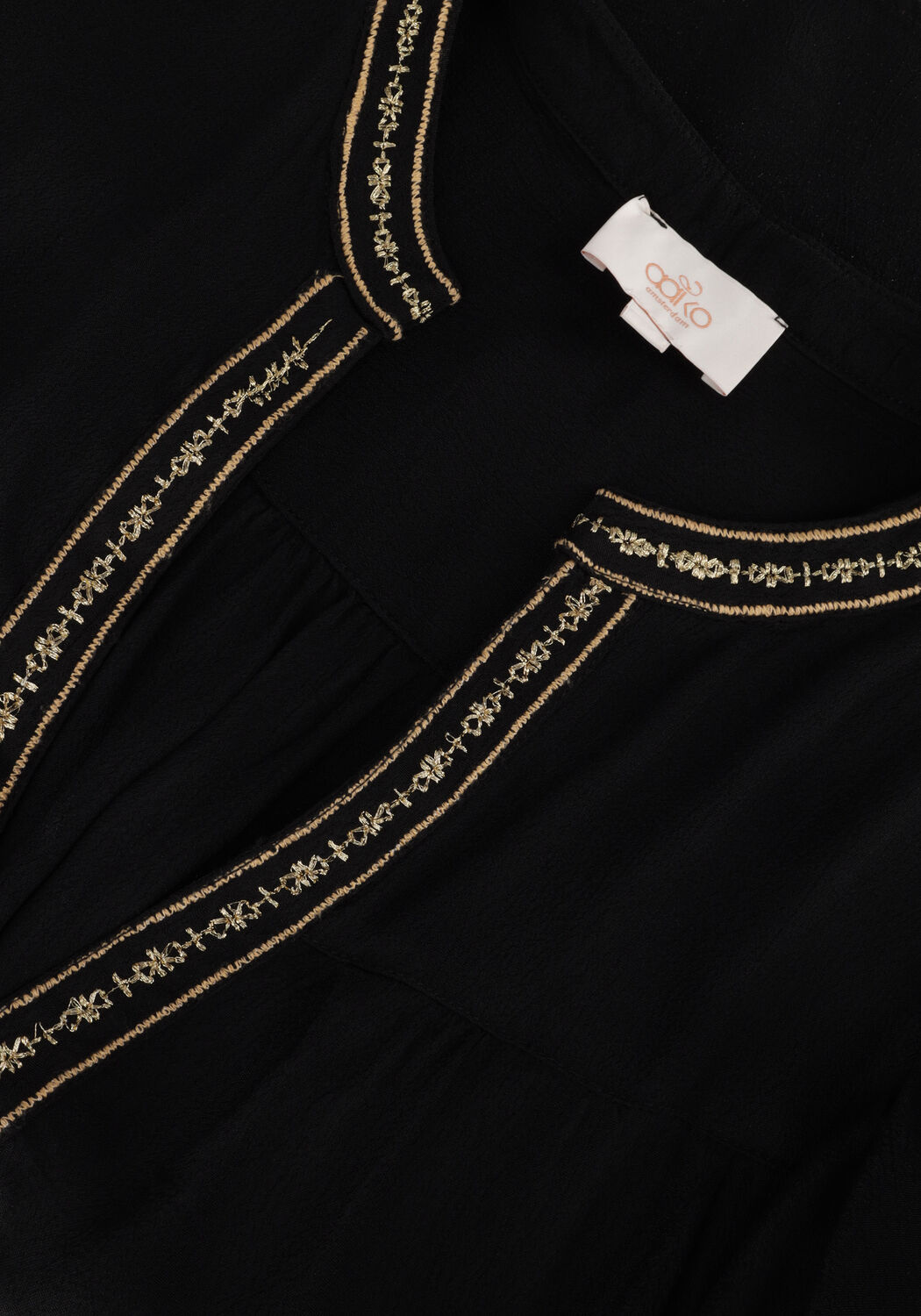 AAIKO Haut CELESTE EMBRO  VIS 510 en noir - large