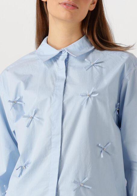 Lichtblauwe COPENHAGEN MUSE  CMVATAN-SHIRT - large