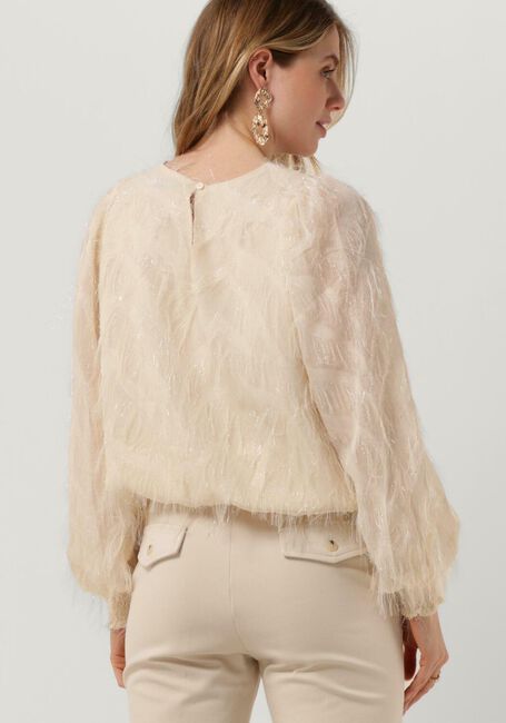 Merchandising Omgeving Een centrale tool die een belangrijke rol speelt Witte SUMMUM Blouse TOP FLUFFY | Omoda