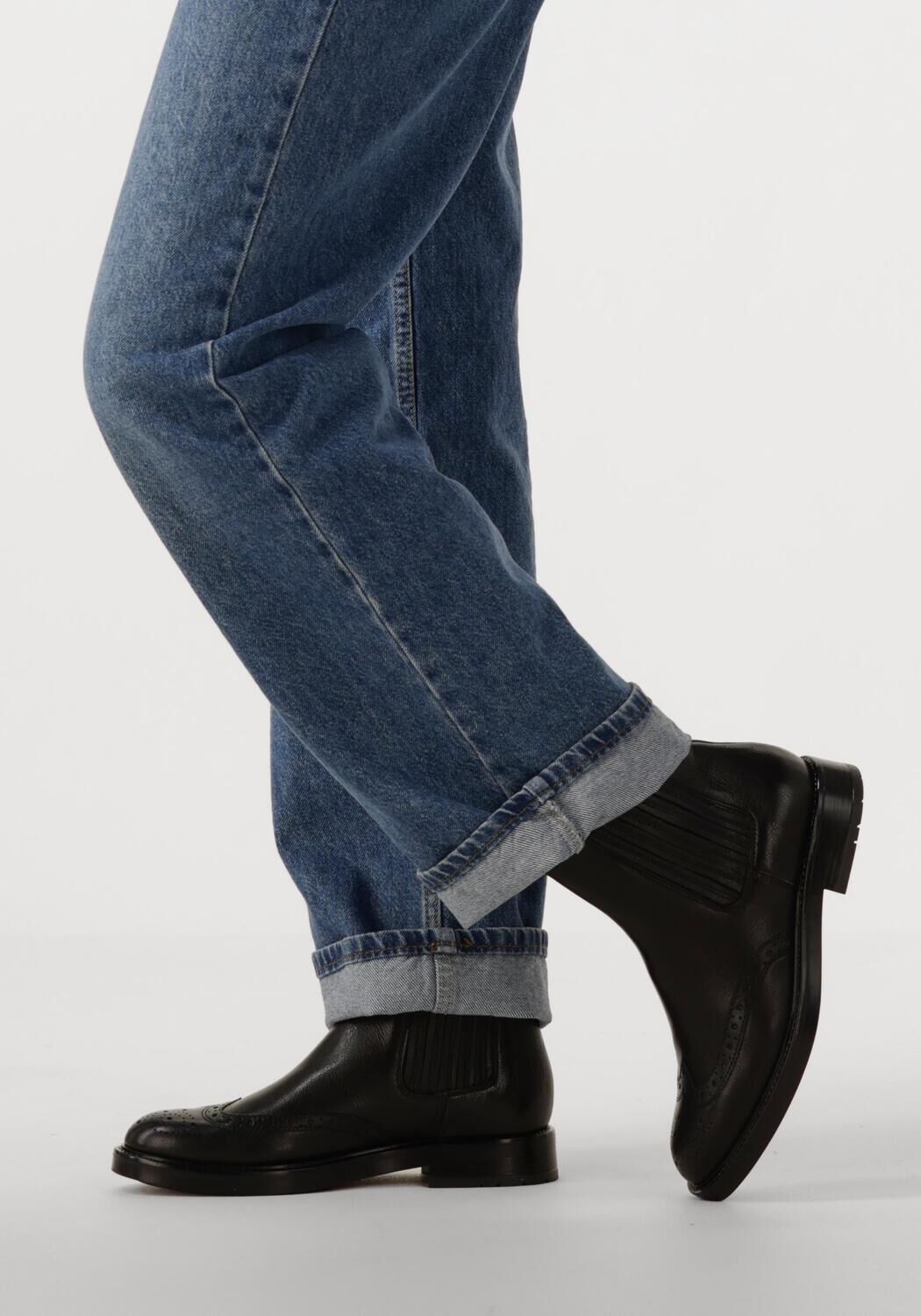 Zwarte NOTRE-V  2SAINT220 1 - large