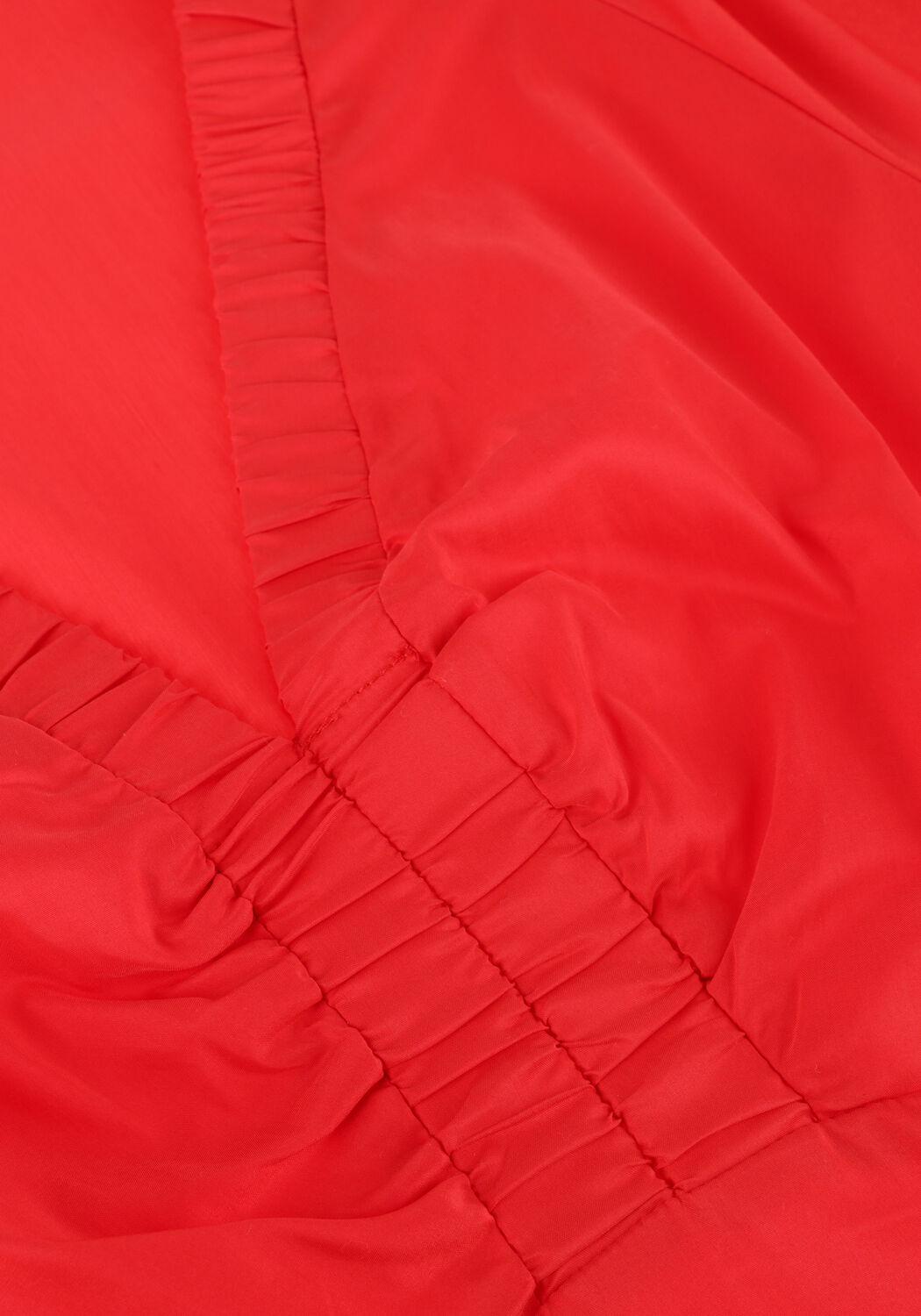 NEO NOIR Robe maxi ILLANA POPLIN DRESS en rouge - large