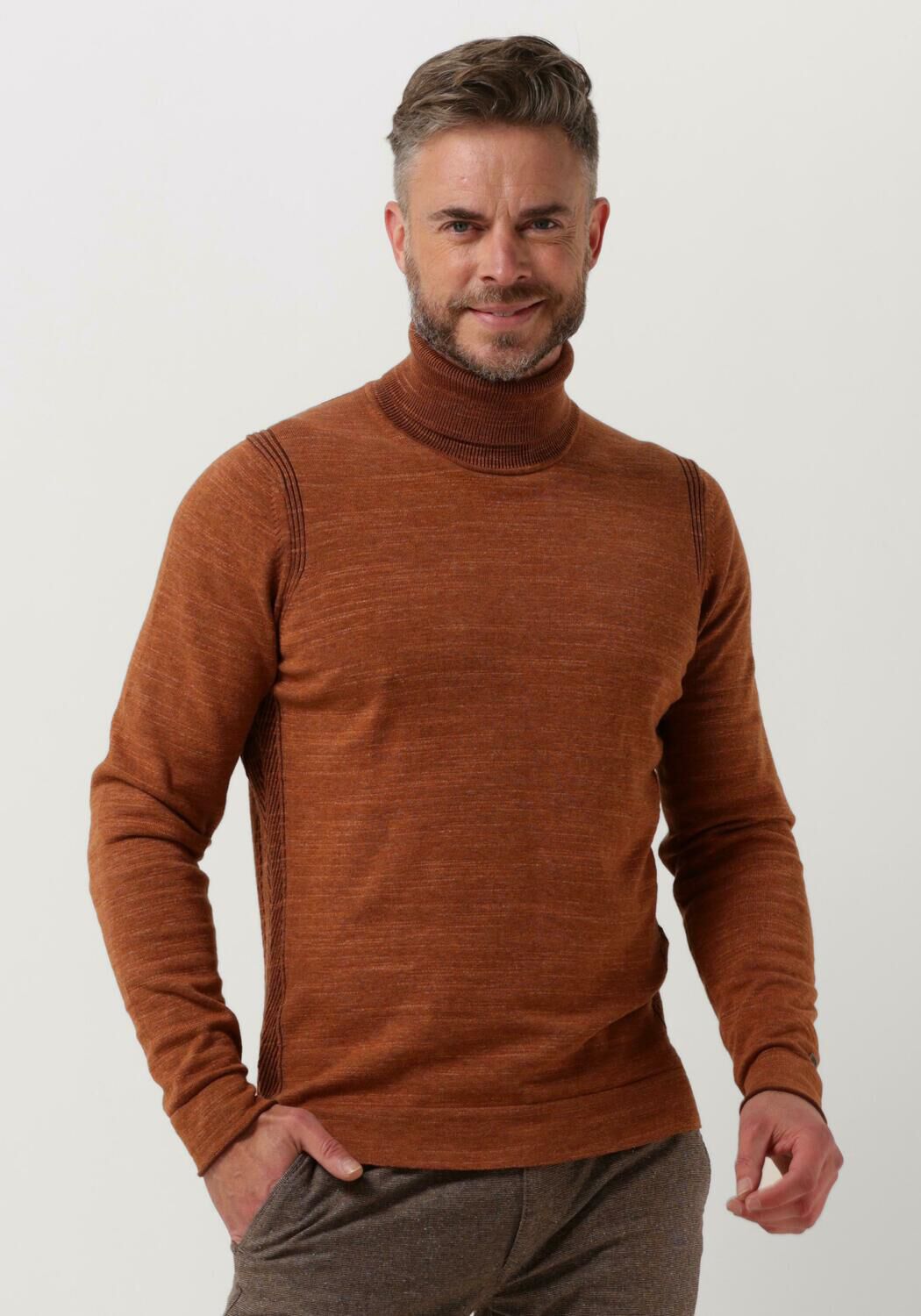 Bruine CAST IRON Coltrui TURTLENECK COTTON HEATHER PLATED Omoda