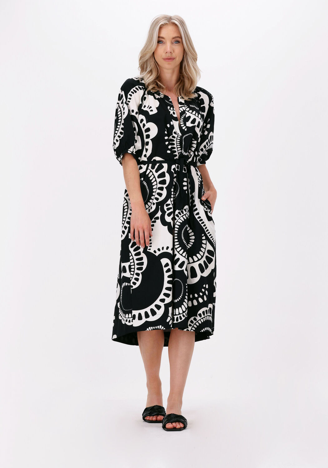 Zwarte SUMMUM Midi jurk DRESS MODERN FLOWER Omoda
