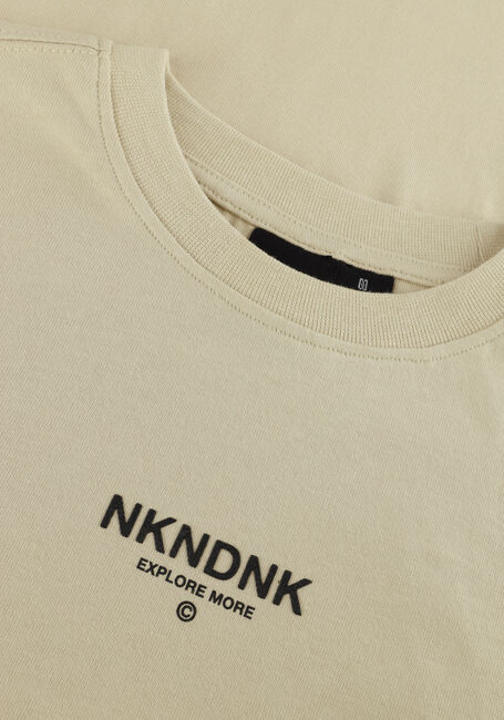 NIK & NIK T-shirt EXPLORE MORE T-SHIRT en beige - large