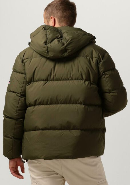 TOMMY JEANS Veste matelassé TJM ESSENTIAL DOWN JACKET en vert - large