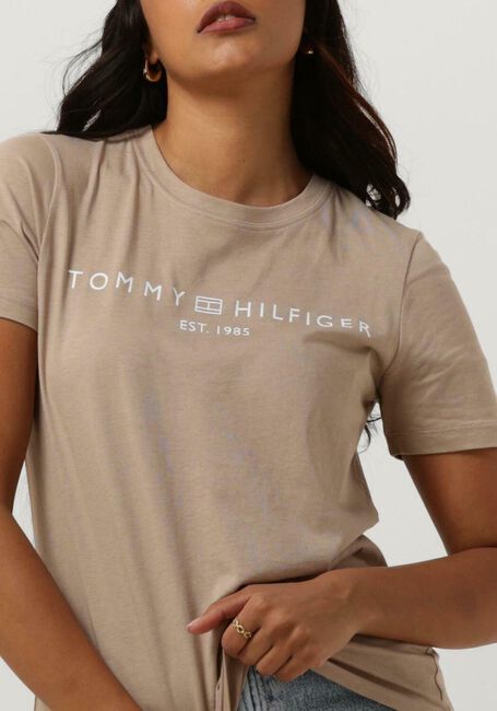 TOMMY HILFIGER T-shirt REG CORP LOGO C-NK SS en beige - large