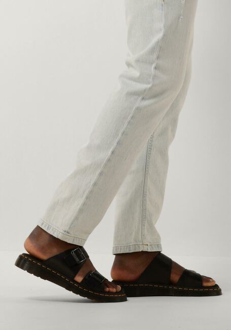 DR MARTENS JOSEF M Tongs en noir - large