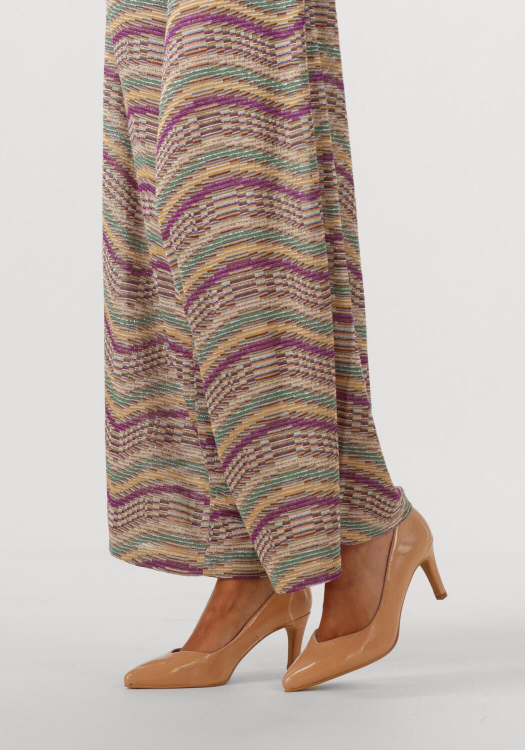 NOTRE-V Escarpins 1092TF en camel - large