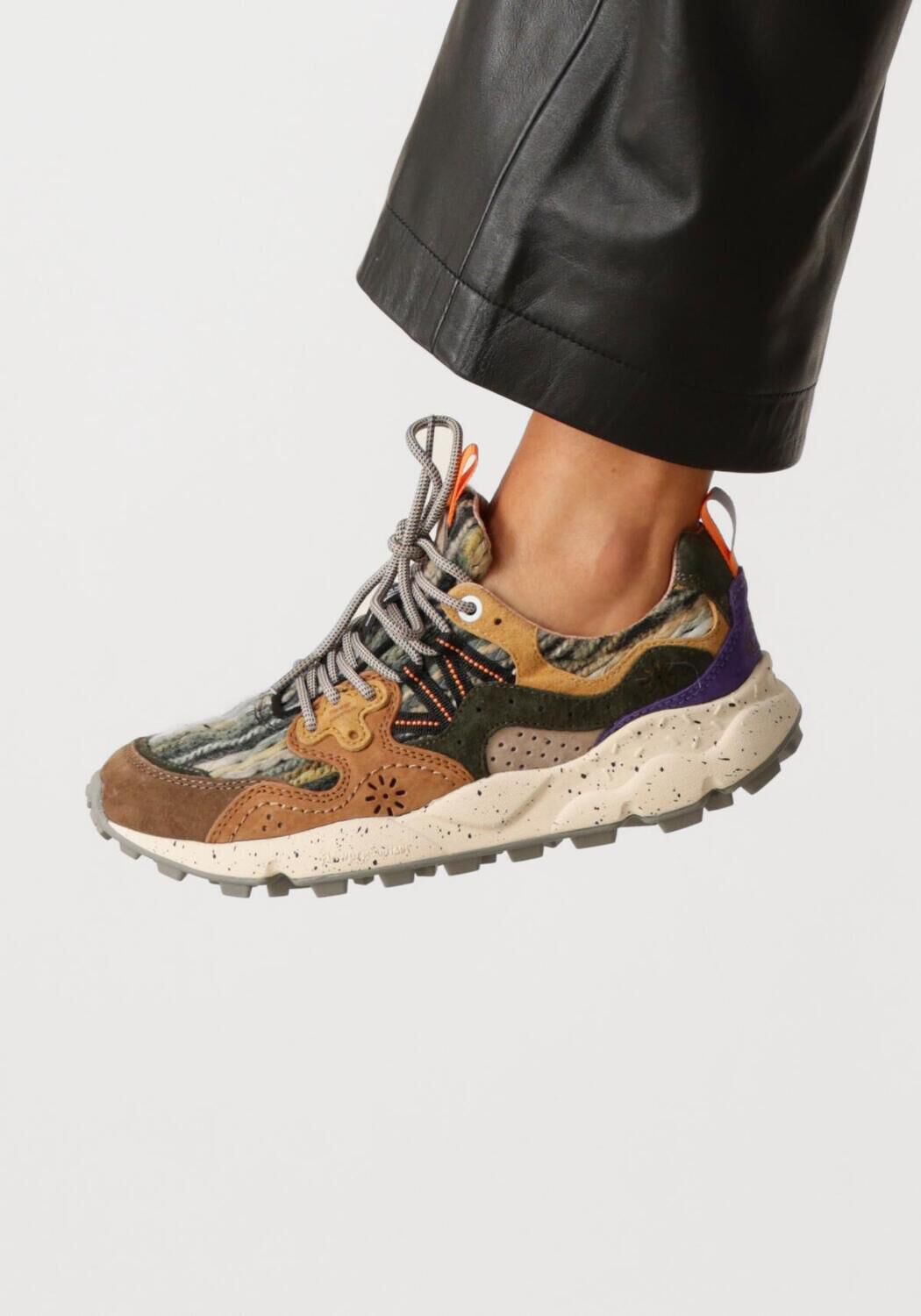 FLOWER MOUNTAIN Baskets basses YAMANO 3 UNI en taupe - large