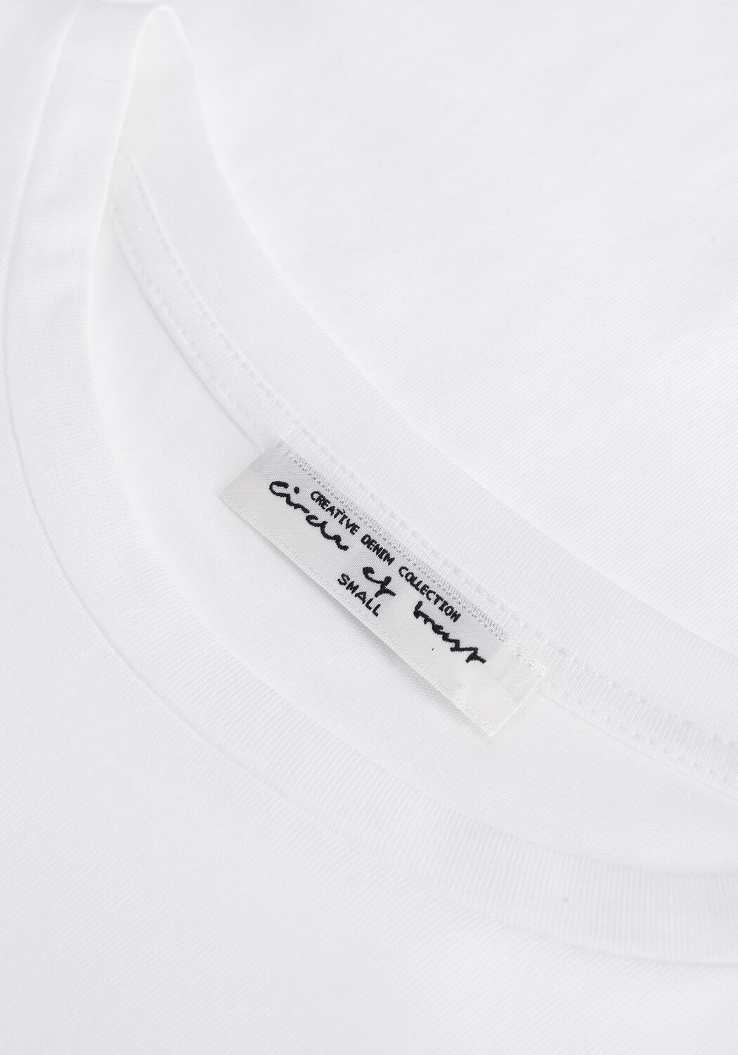 CIRCLE OF TRUST Haut BECKEY TEE Blanc - large