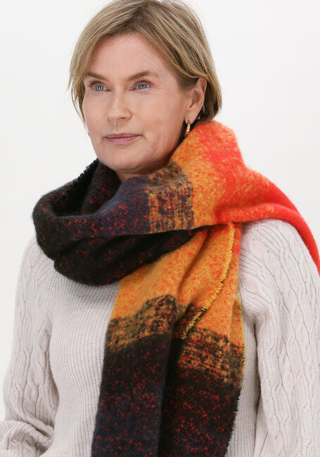 YEHWANG KEEP ME WARM Foulard en rouge - large