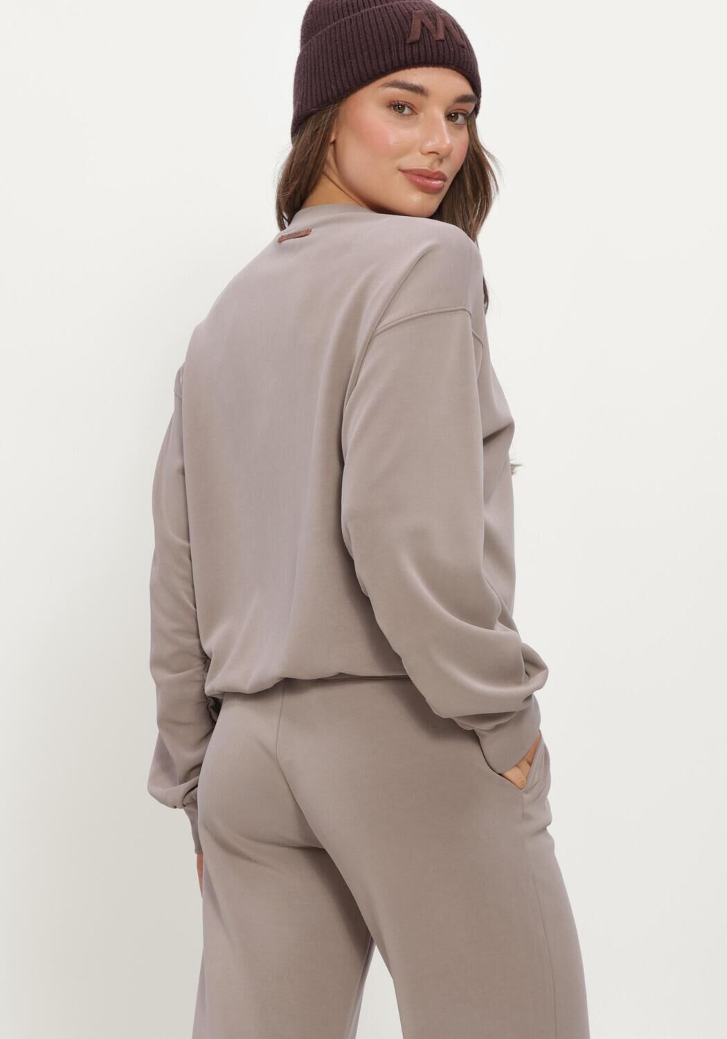 MOSCOW Chandail 66-04-VIOLETTA en taupe - large