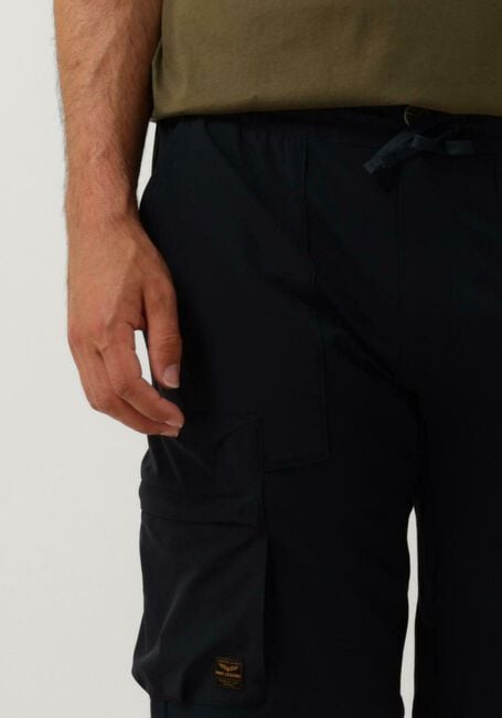 PME LEGEND Pantalon courte AIRYLON CARGO SHORTS TECH FABRIC en bleu - large