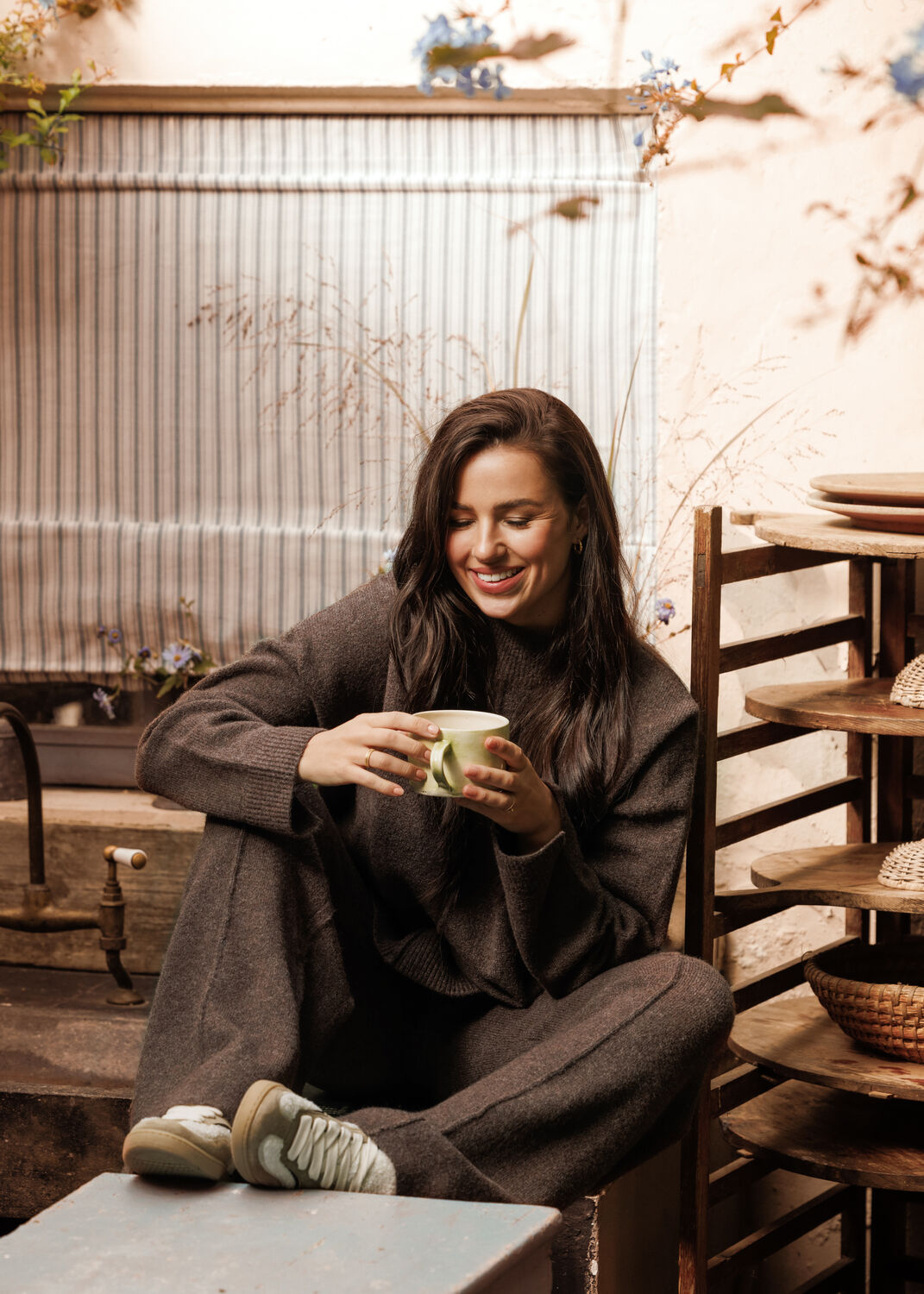 OMODA ATELIER Pantalon large OM-IES X NINA en marron - large