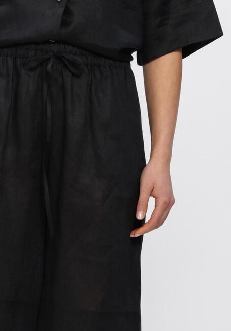 GREEK ARCHAIC KORI S26K-1001079 Pantalons en noir - large