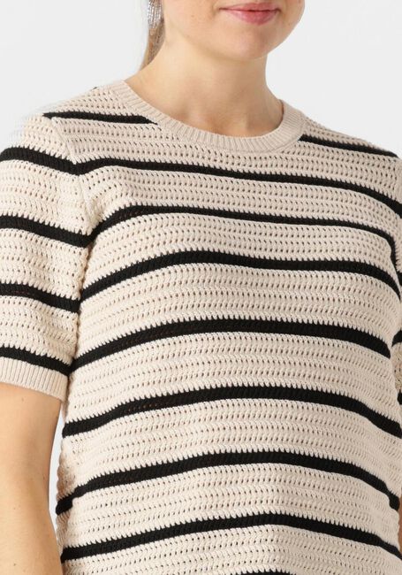 SELECTED FEMME T-shirt SLFVINNA SS STRUCTURE KNIT O-NECK en noir - large