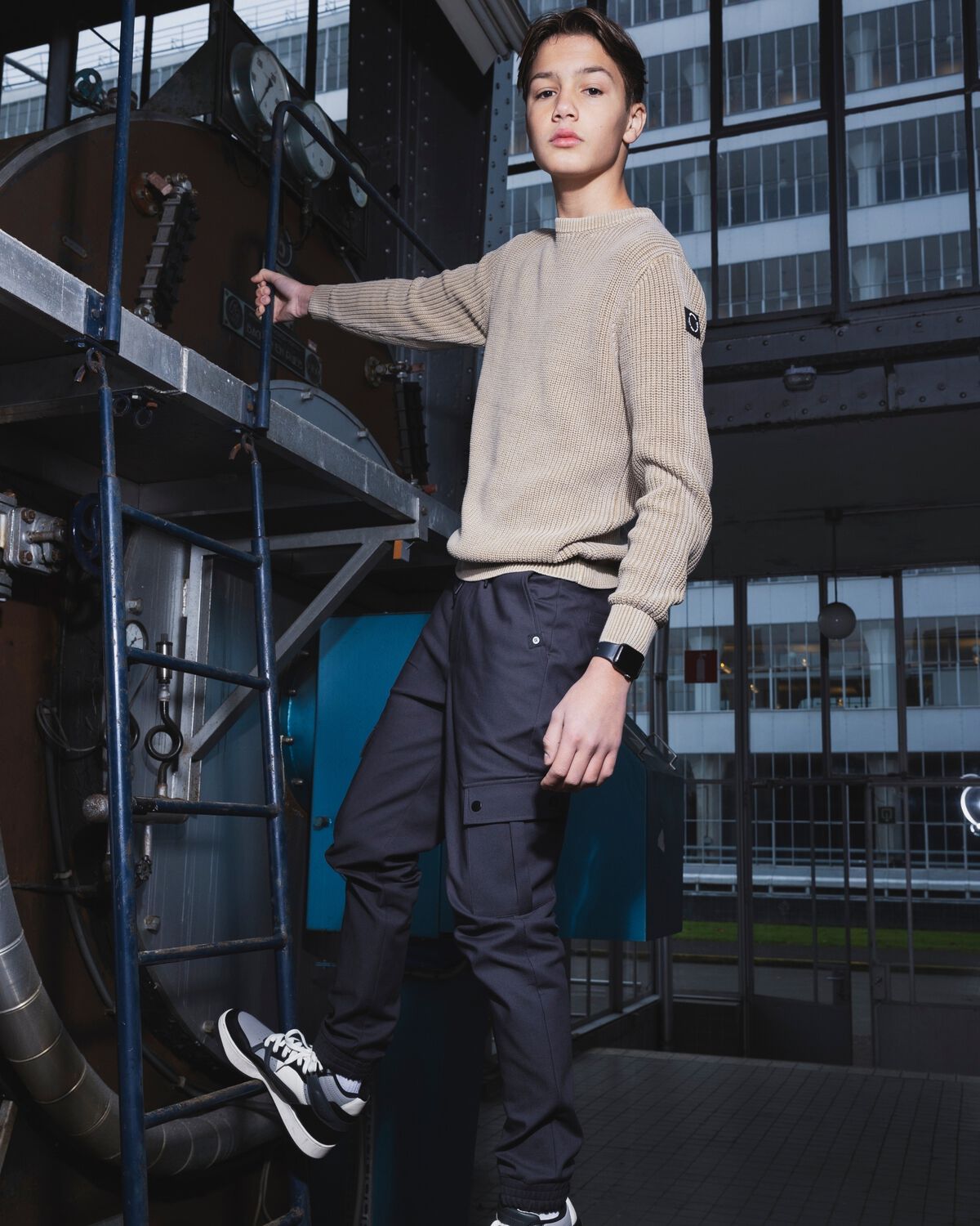 RELLIX Pantalon cargo TECH FANCY CARGO PANTS en gris - large