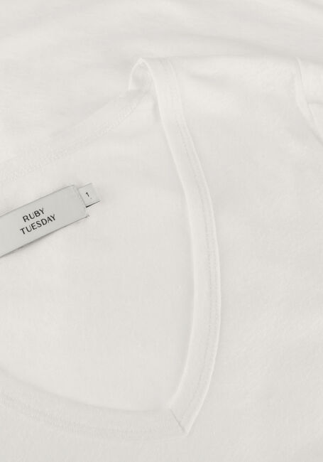 RUBY TUESDAY T-shirt CEYA V NECK TEE Blanc - large