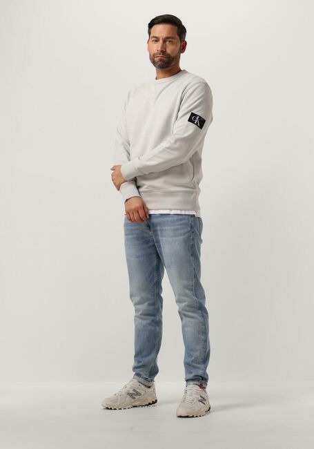 CALVIN KLEIN Chandail BADGE CREW NECK Gris clair - large