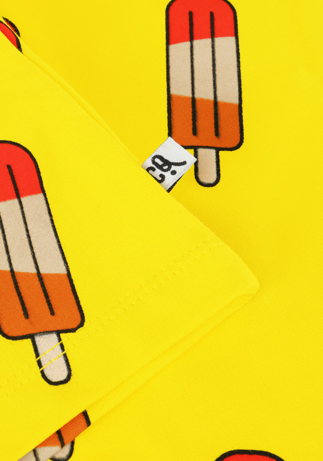 CARLIJNQ Pantalon courte POPSICLE - BERMUDA en jaune - large