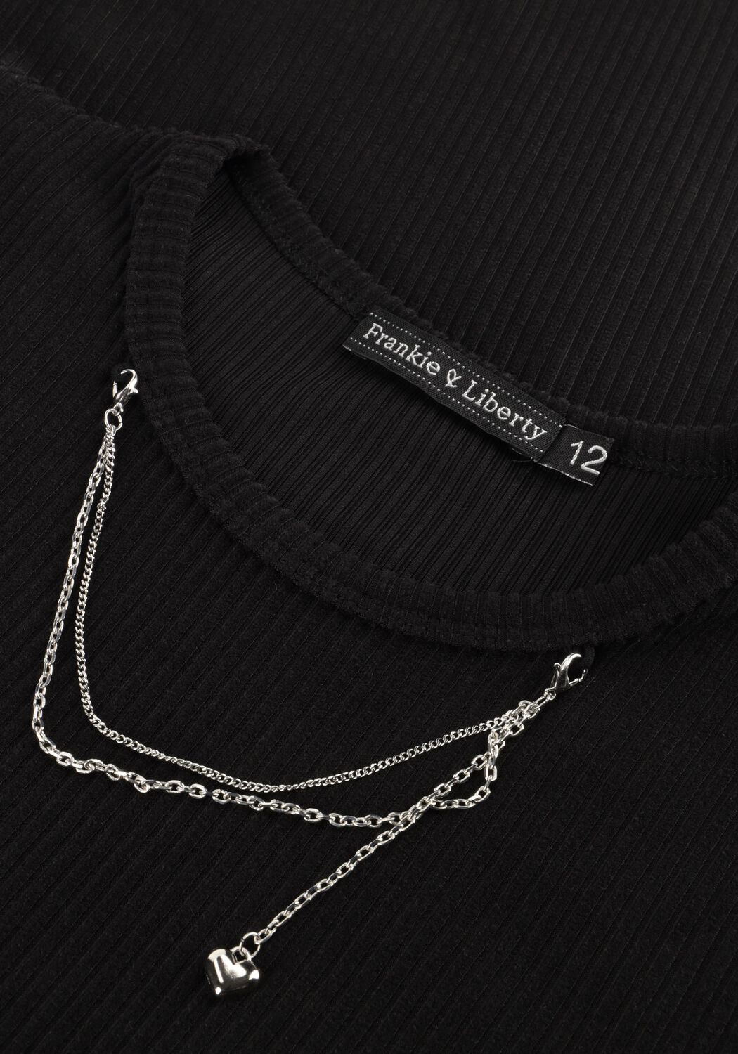 FRANKIE & LIBERTY Mini robe TESSA NECKLACE RIB DRESS en noir - large