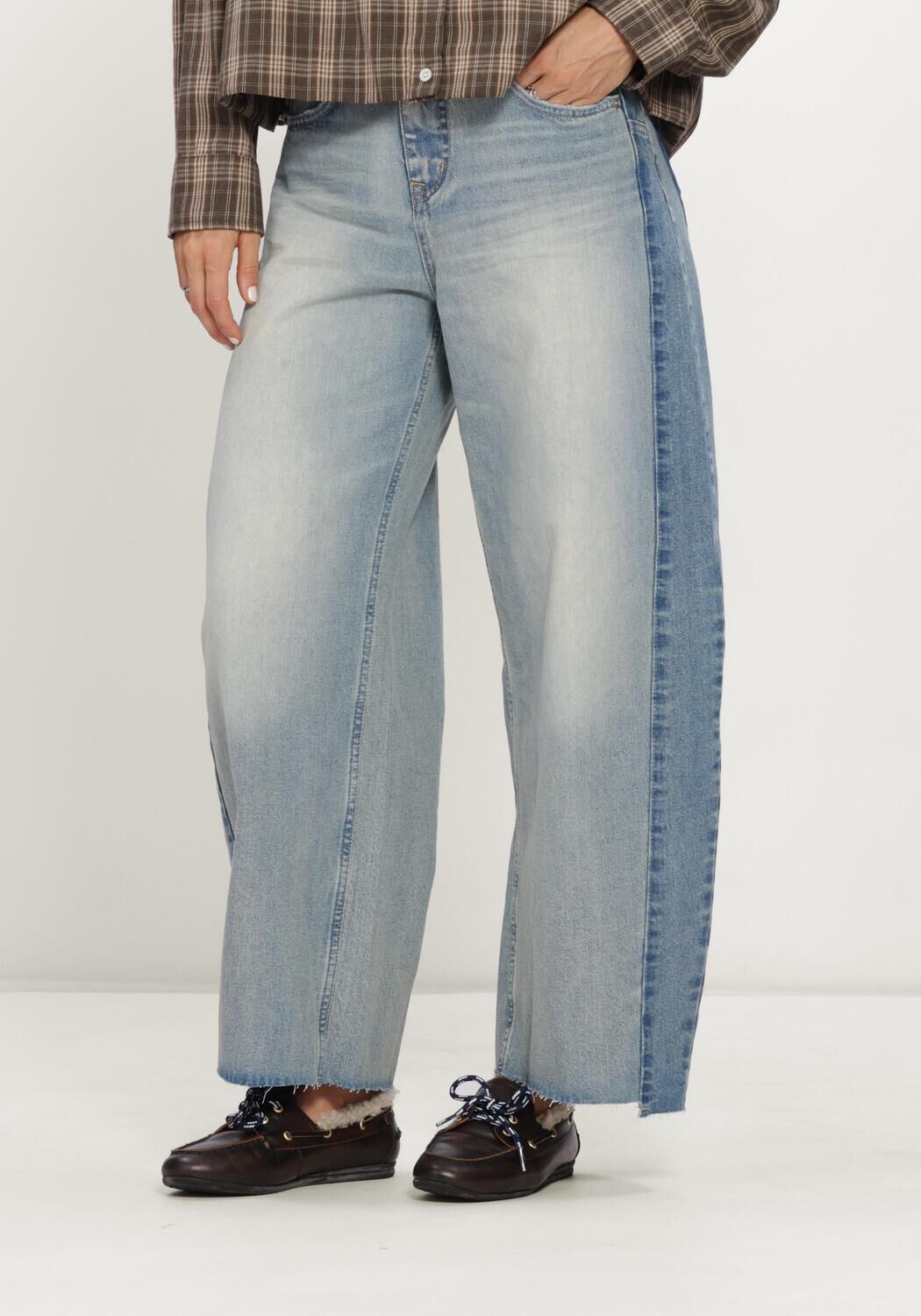 Lichtblauwe CIRCLE OF TRUST Wide jeans RYLER DNM - large