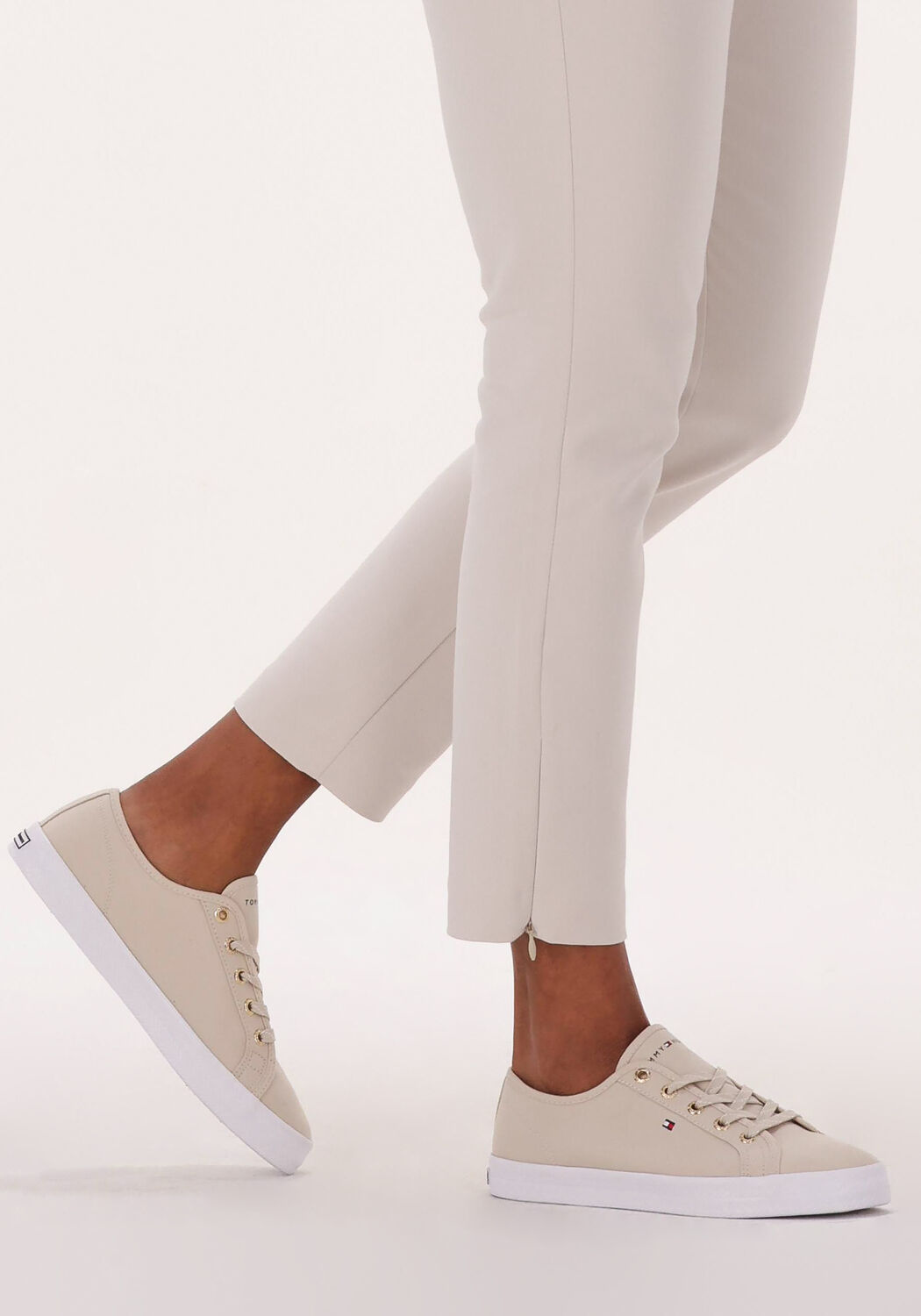 Beige TOMMY HILFIGER Sneakers ESSENTIAL NAUTICAL - large