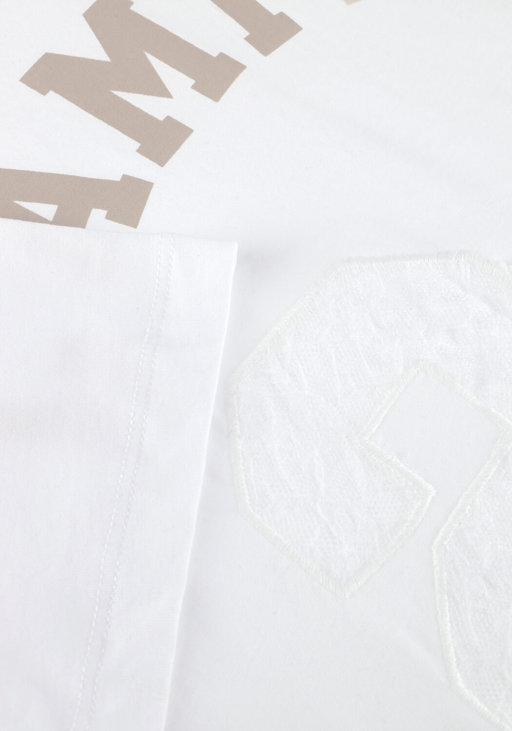 HAUTE L'AMITI&Eacute; 24 LACE NUMBER TEE Hauts & T-shirts en blanc - large