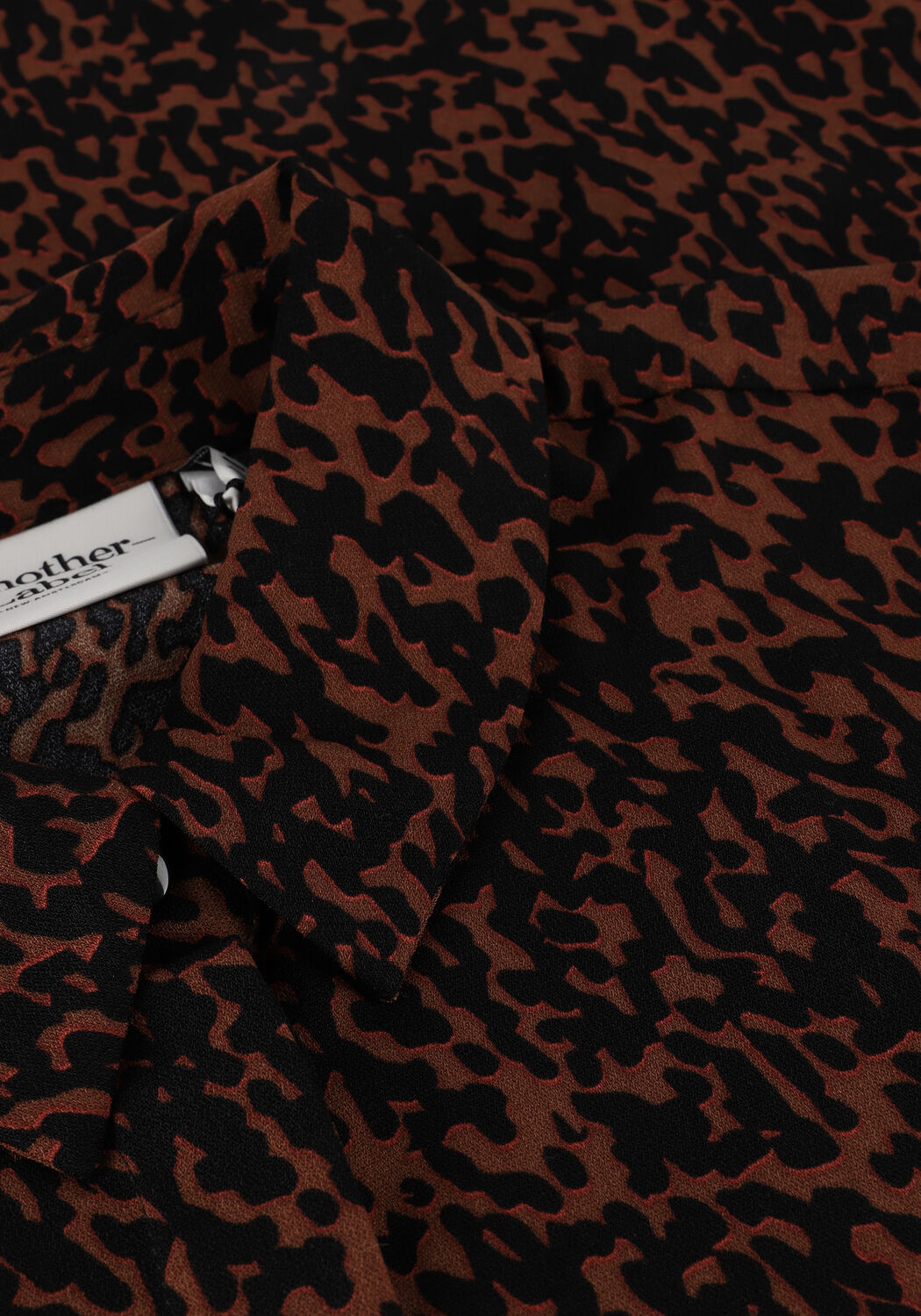 ANOTHER LABEL Robe midi KUKKA ANIMAL DRESS en marron - large