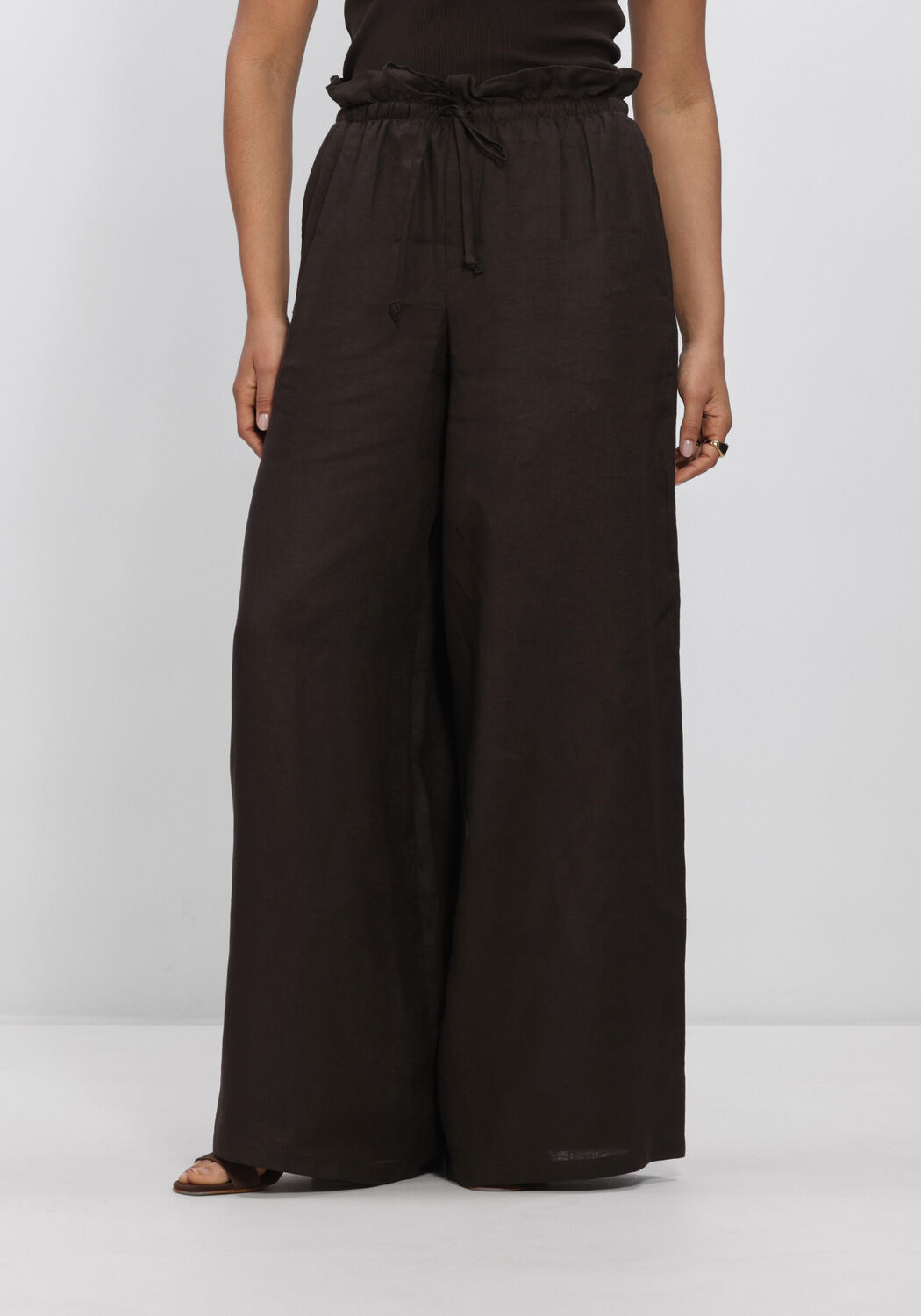 DRYKORN Pantalon de jogging DWINDLE en marron - large