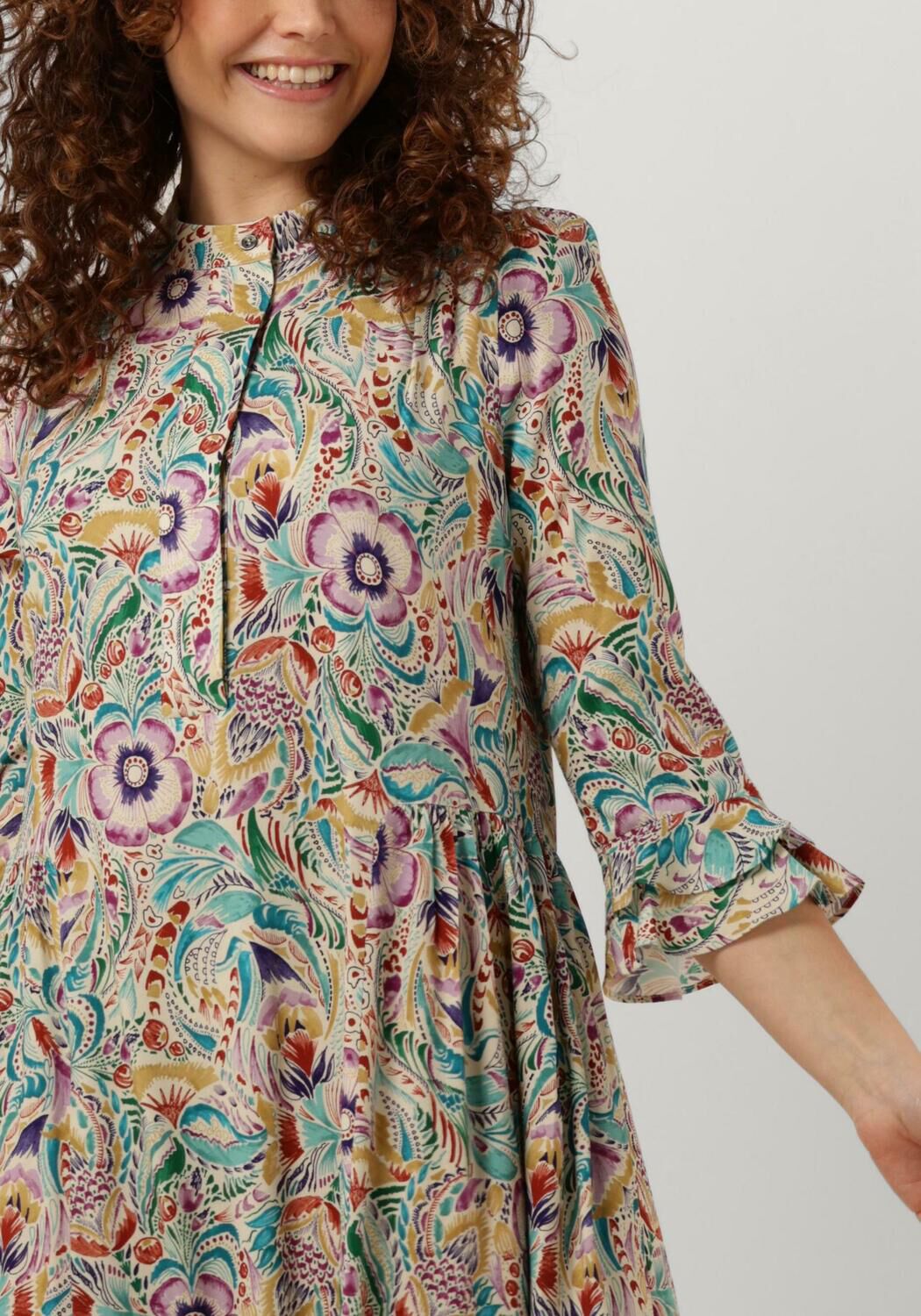 Robe bash haley deals