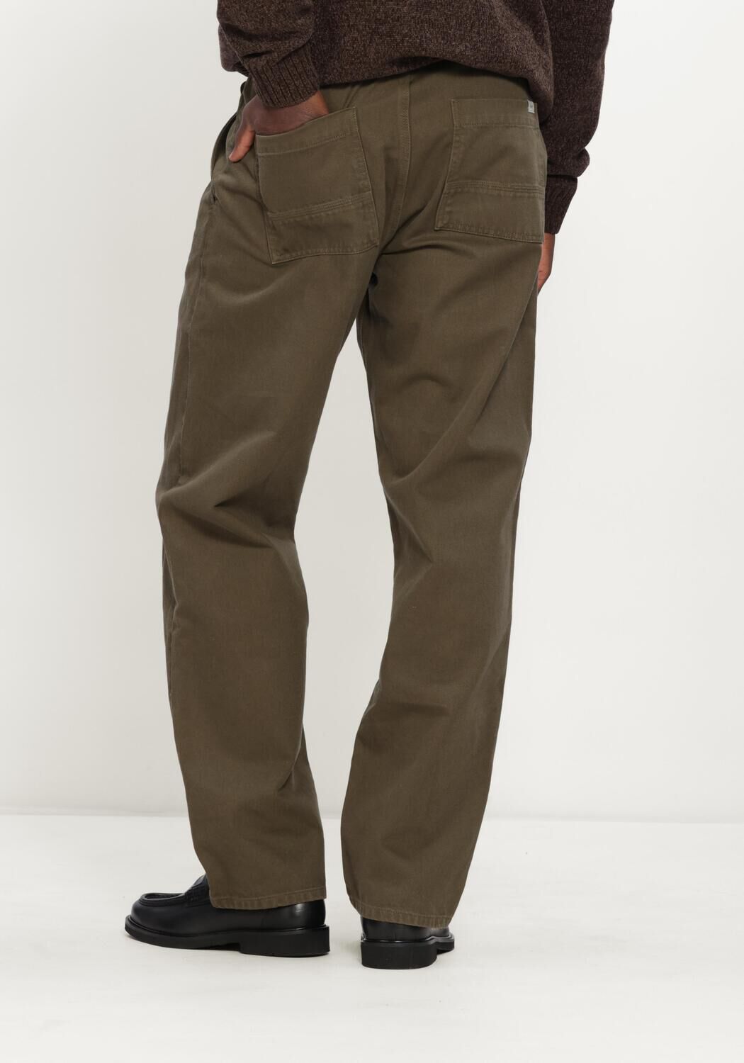 FOR&Eacute;T Chino CLAY TWILL PANTS en vert - large