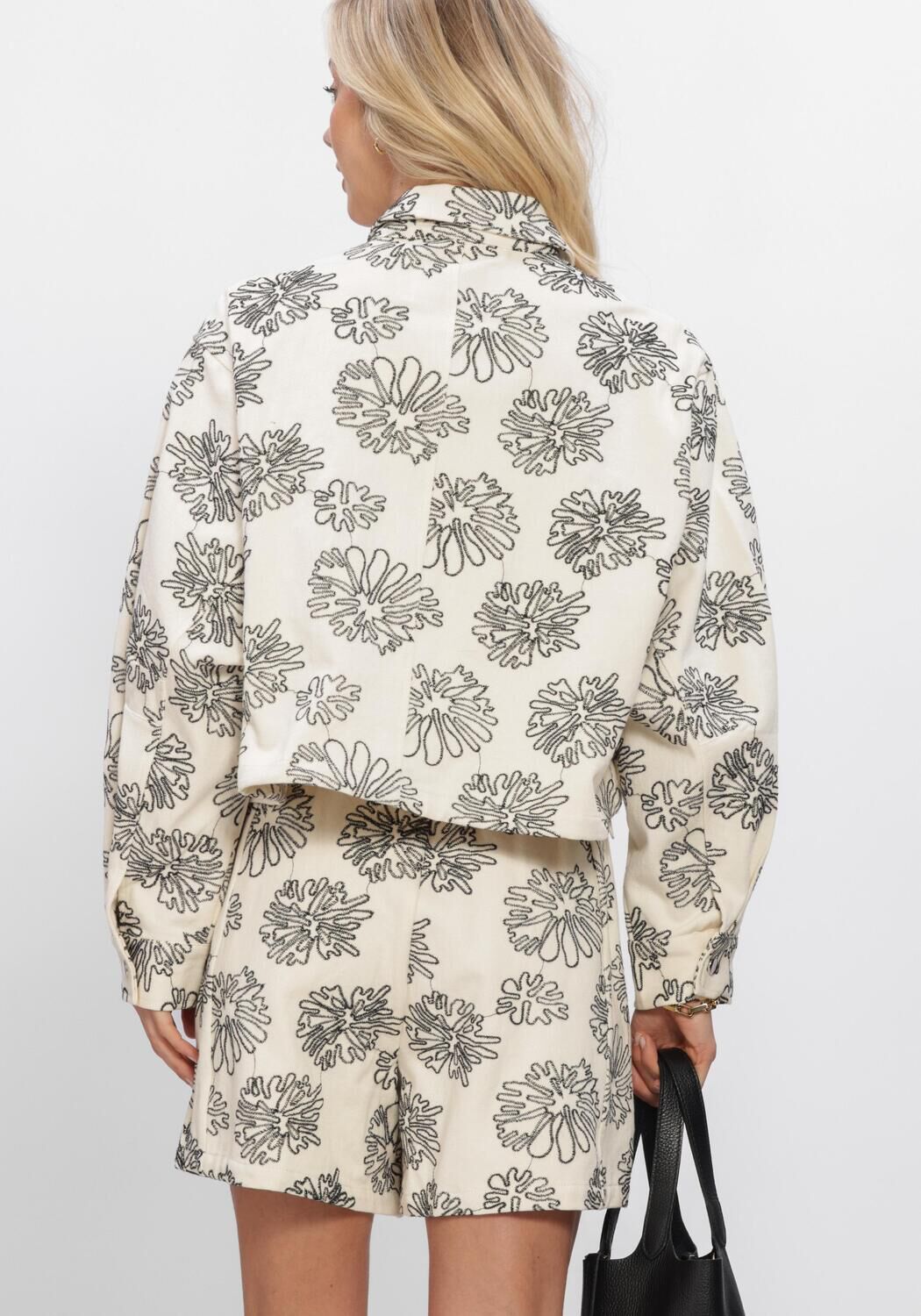 AMAYA AMSTERDAM MYRA JACKET Vestes en blanc - large