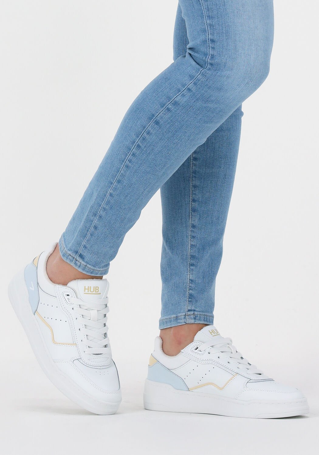 Witte HUB Sneakers MATCH Omoda