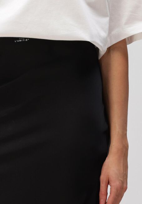 HAUTE L'AMITI&Eacute; NAOMI LINGERIE PENCILL SKIRT Jupes en noir - large