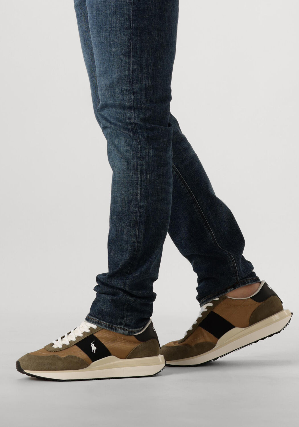 POLO RALPH LAUREN Baskets basses TRAIN 89 en beige - large