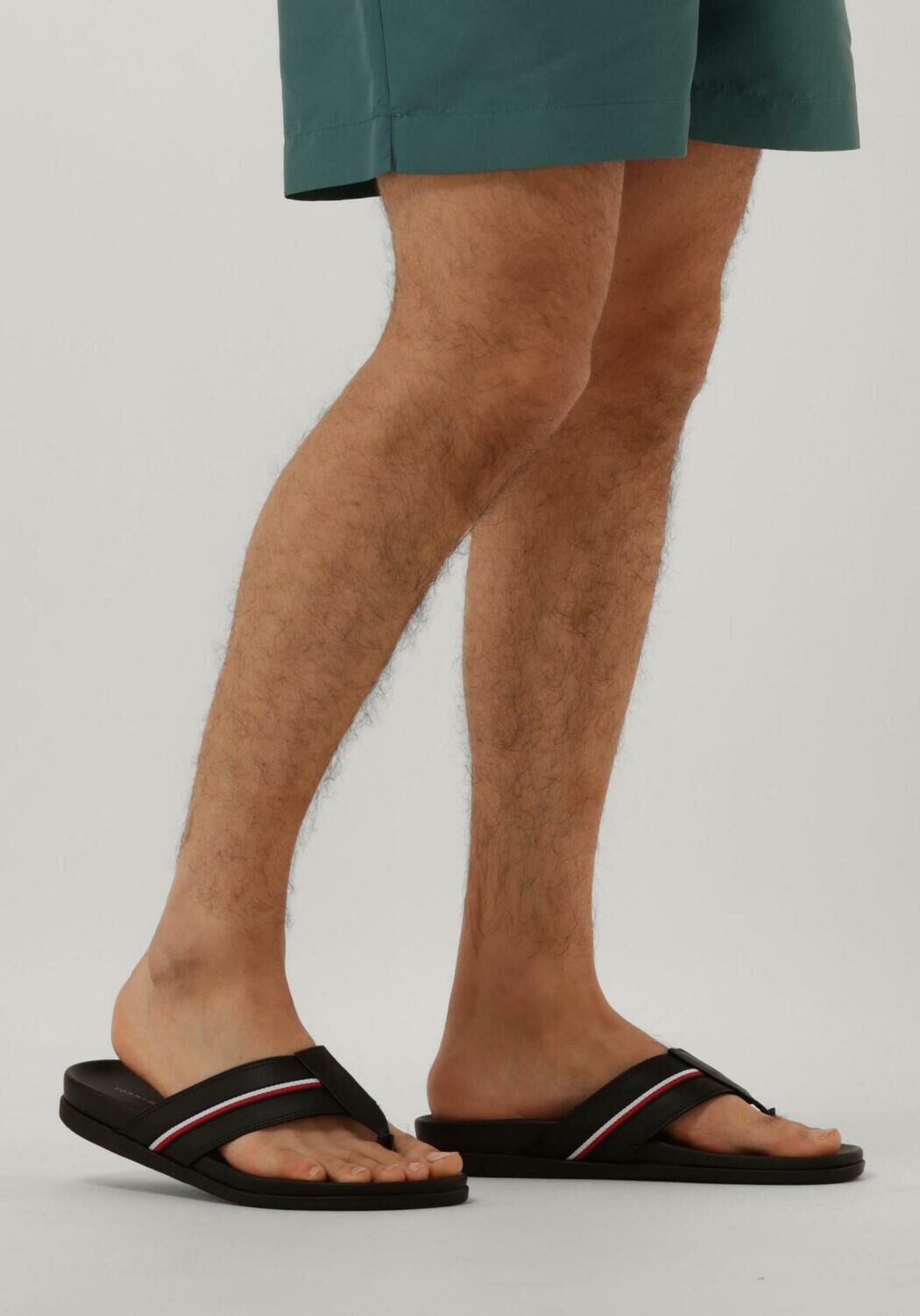 Zwarte TOMMY HILFIGER Slippers HILFIGER TOE POST - large