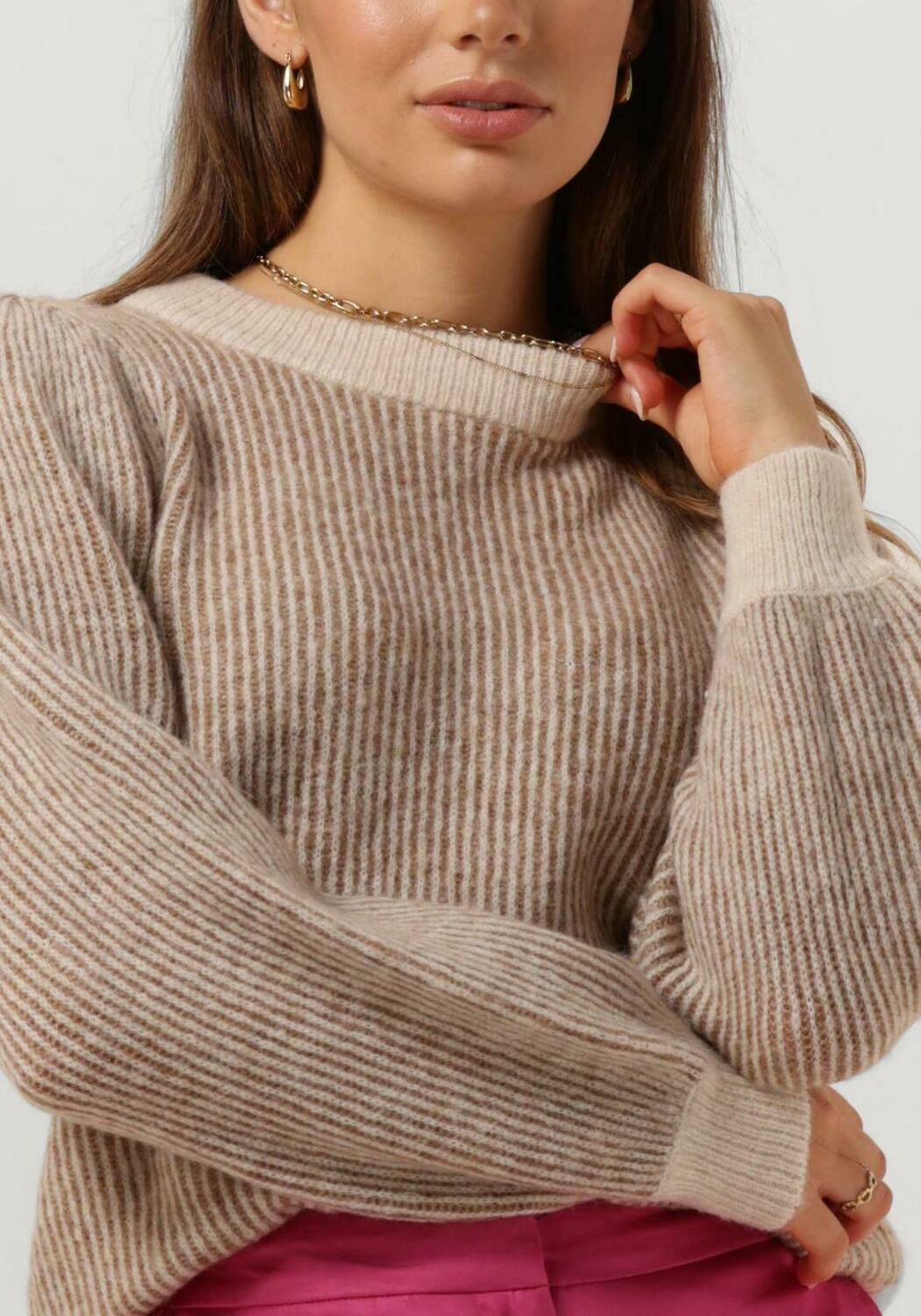 Beige trui 2025
