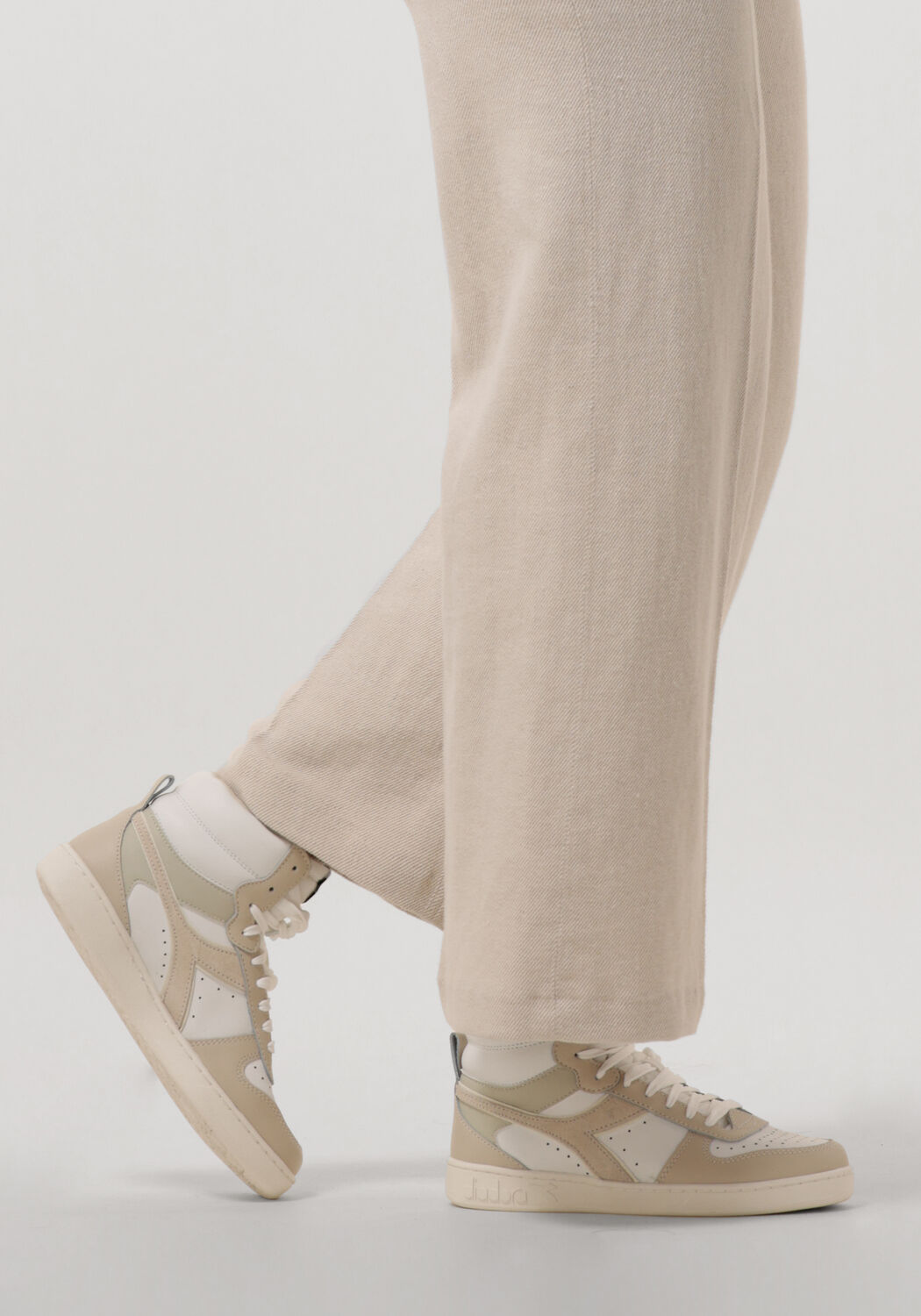 Witte DIADORA Sneakers MAGIC BASKET MID WOMAN - large