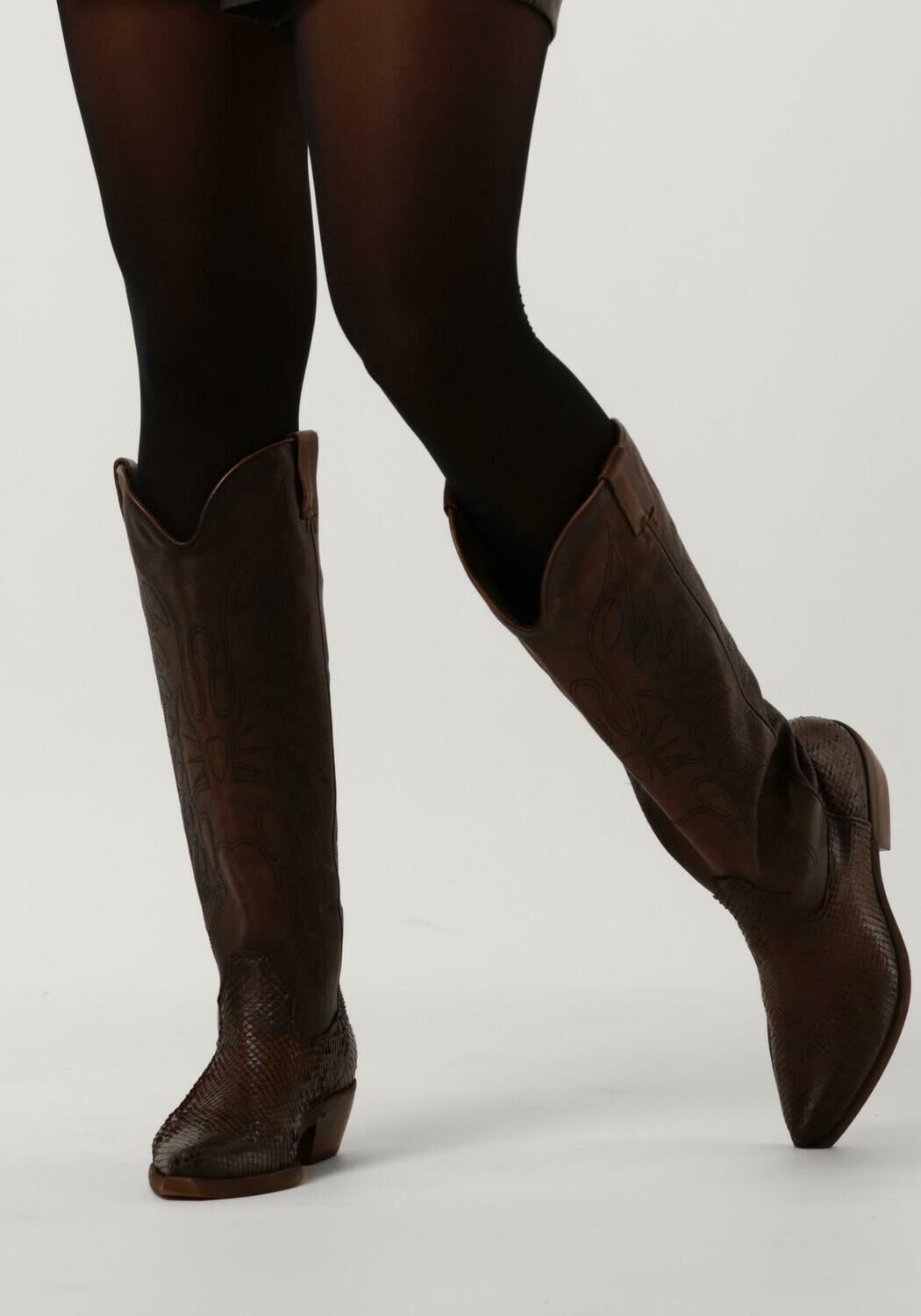 Bruine OMODA  C458 - large