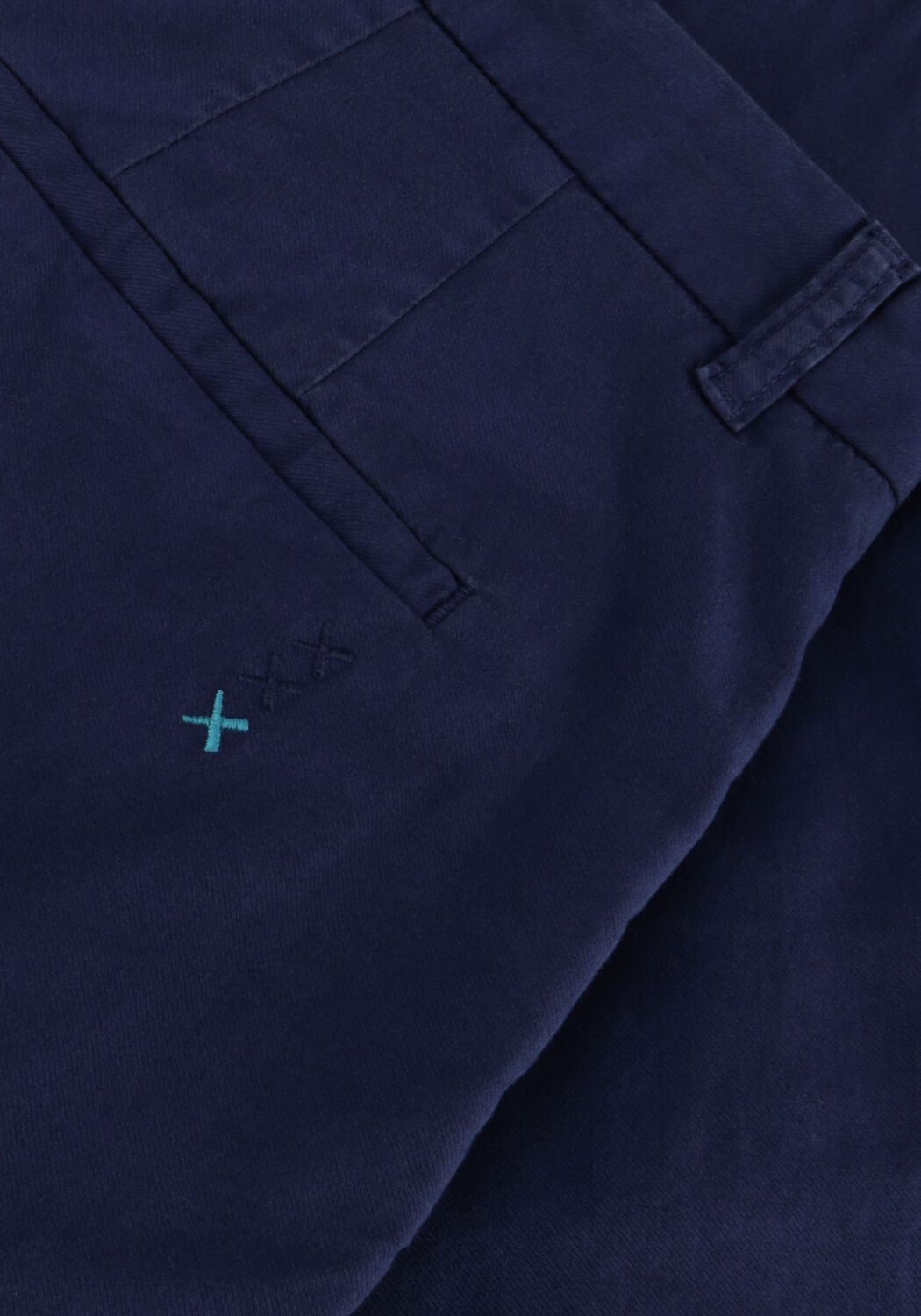 Donkerblauwe SCOTCH & SODA Korte broek STUART - GARMENT-DYED PIMA COTTON CHINO SHORT - large