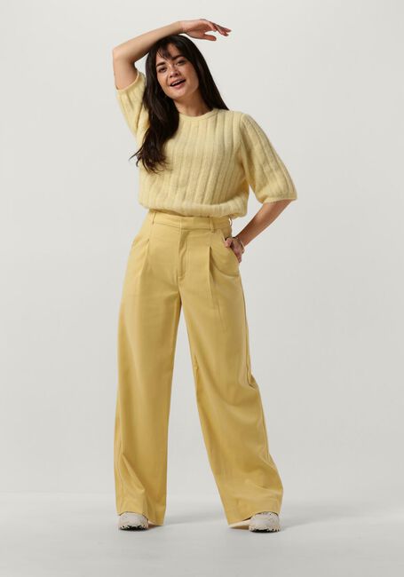 GESTUZ Pull ALPHA TEE en jaune - large