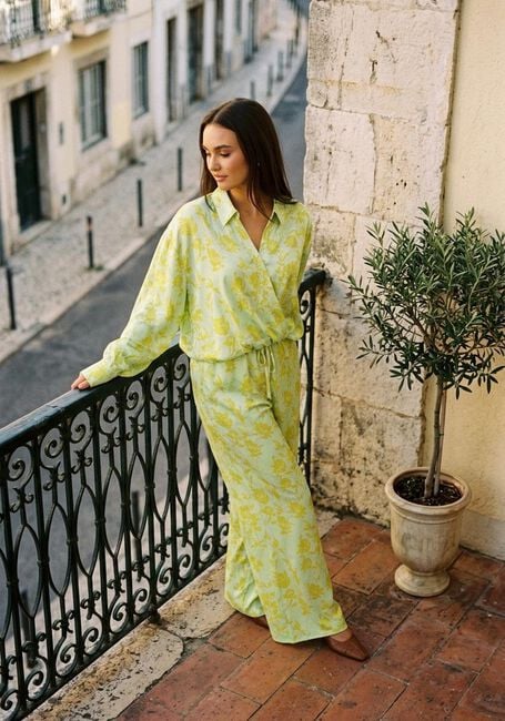 STUDIO AMAYA Pantalon large AMELIE Chaux - large