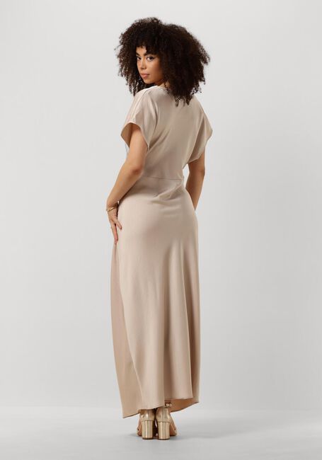 NEO NOIR Robe maxi ANDREA HEAVY SATEEN DRESS en or - large