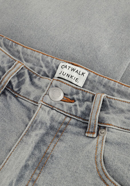 Lichtblauwe CATWALK JUNKIE Jeans JN BARREL L32 Lichtblauwe CATWALK JUNKIE Jeans JN BARREL L32 - large