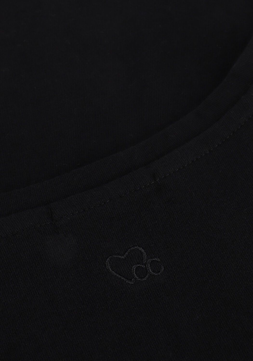CC HEART T-shirt ORGANIC COTTON V-NECK TSHIRT en noir - large
