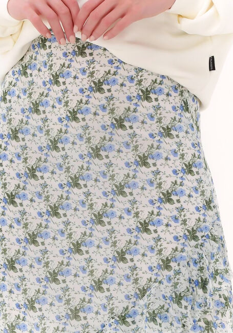 COLOURFUL REBEL Jupe midi TIMI FLOWER RUFFLE MIDI SKIRT en bleu - large