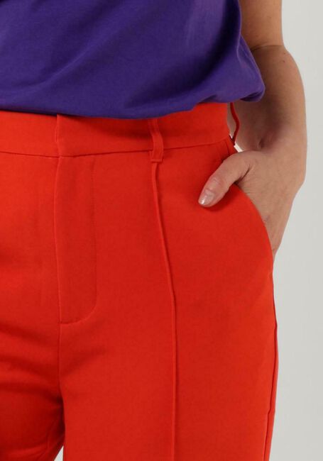 COLOURFUL REBEL Pantalon RUS PINTUCK STRAIGHT PANTS en orange - large