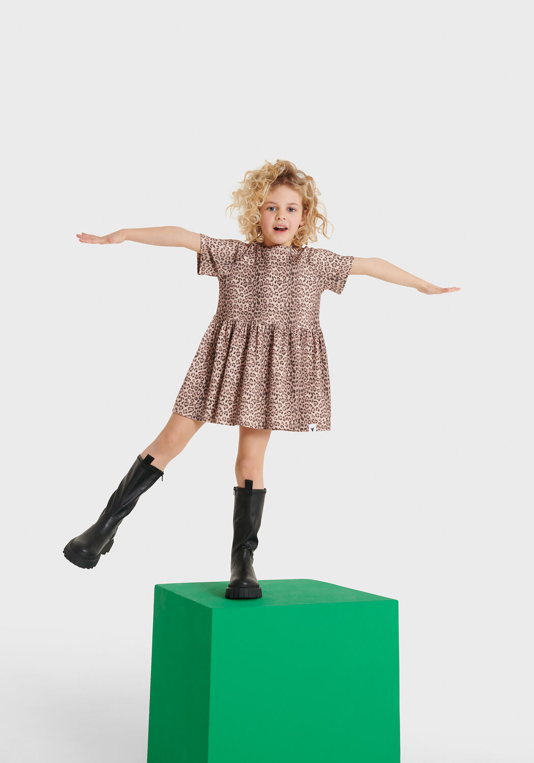 ALIX MINI Mini robe KIDS KNITTED ANIMAL RIB DRESS en marron - large